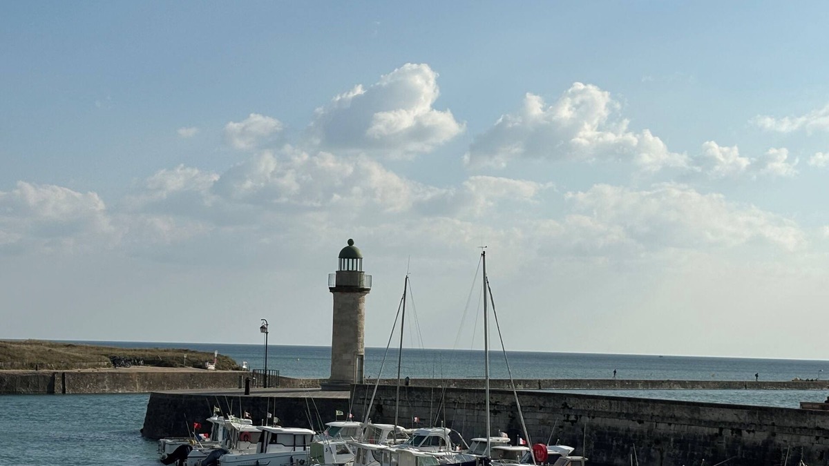 Saint-Gilles-Croix-de-Vie Apartment | South-facing apartment PORT OCEAN VIEW TERRACE PARKING