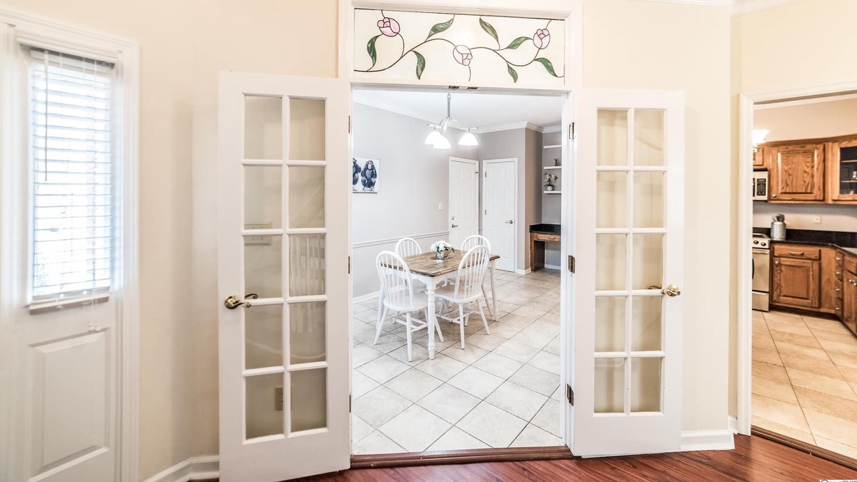 Huntsville Condo | South Huntsville Spacious and Homey Townhouse
