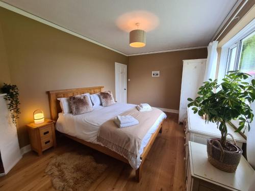 Spean Bridge House | South Lodge, Glenfintaig