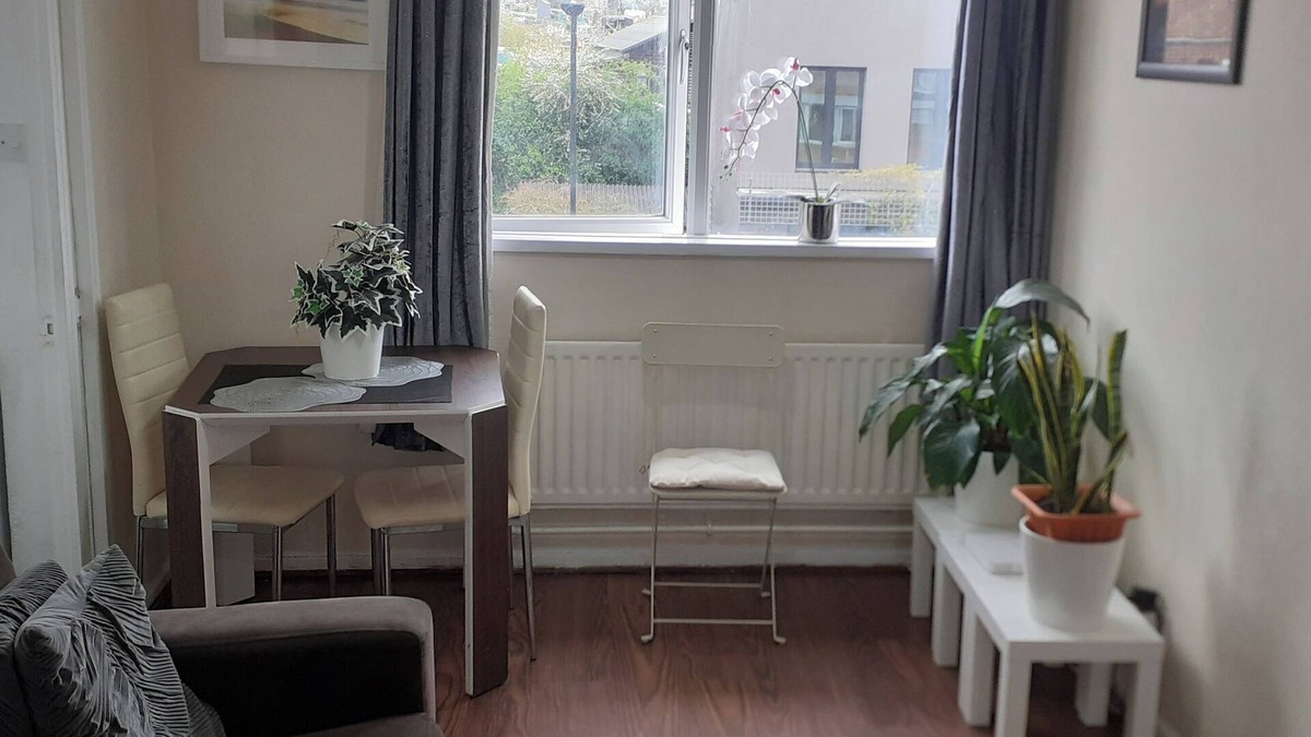 Peckham Rye Apartment | South London 1-Bed Apt, Sleeps 3, 8 mins to Tube
