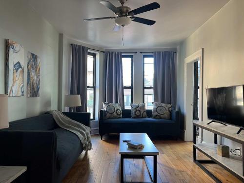 South Loop Apartment | South Loop 3 Bedroom Apt