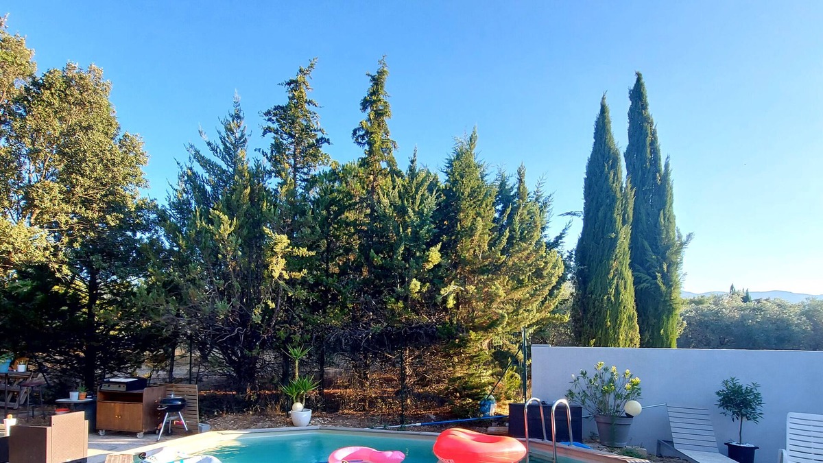Cucuron Villa | South Luberon: villa with swimming pool at the foot of the Luberon