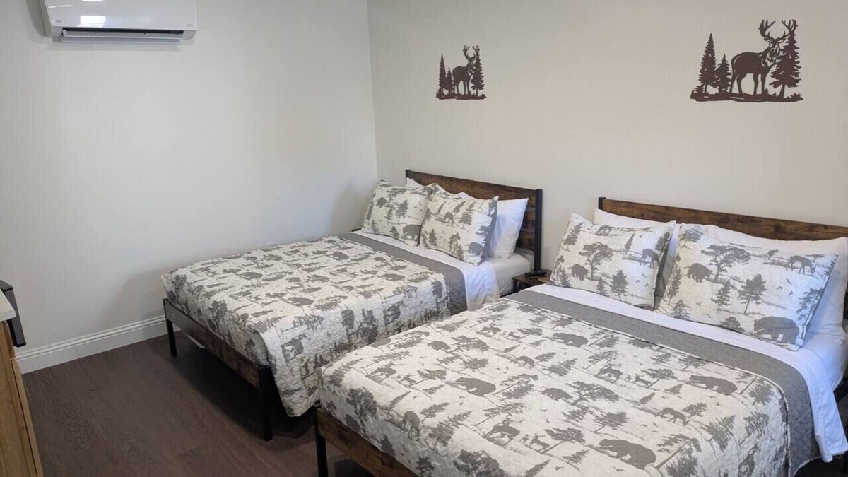 Canaan Apartment | South of the Border VT Room 9