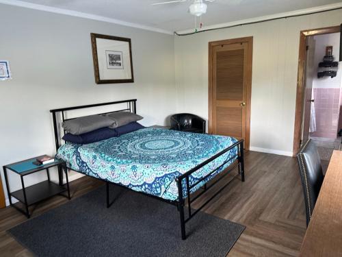 White River Junction Hotel | South on Five