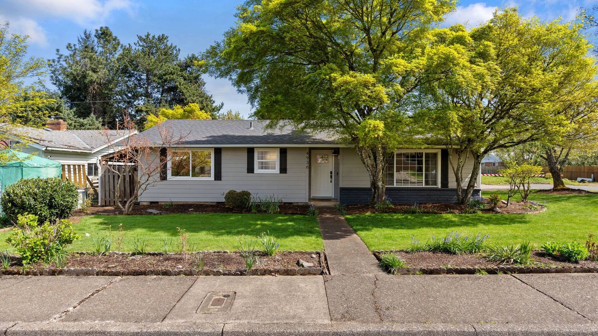 Salem House | South Salem Renovated Rancher