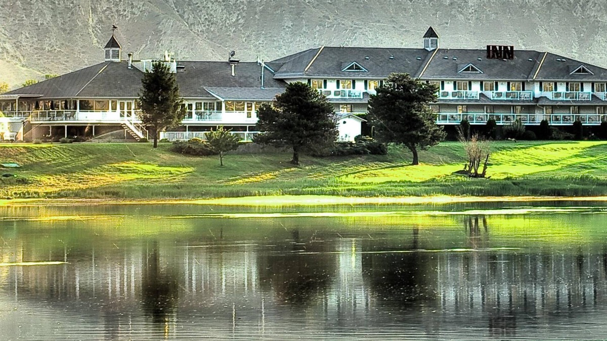 Kamloops Hotel | South Thompson Inn & Conference Centre