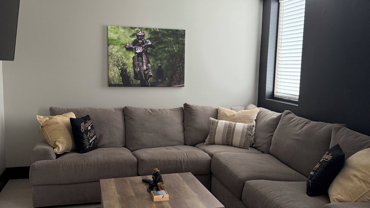 South Williamson Condo | South Williamson Suites 8br 6 bath