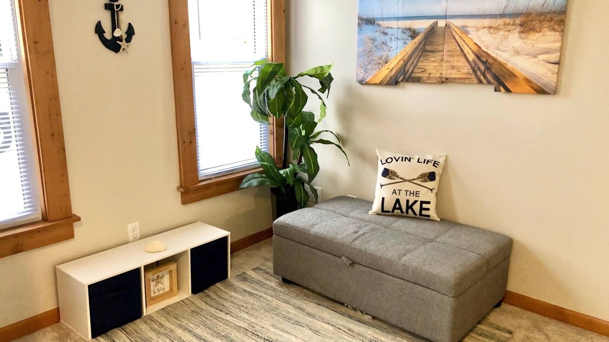 Michigan City Apartment | South Wind, walk to the beach, zoo, & more!