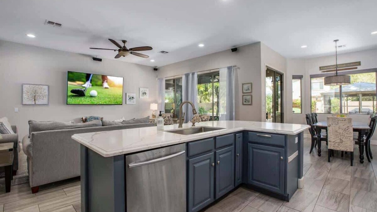 Paseo Crossings House | SouthChandler, Spa, 3BR/2.5 Bath