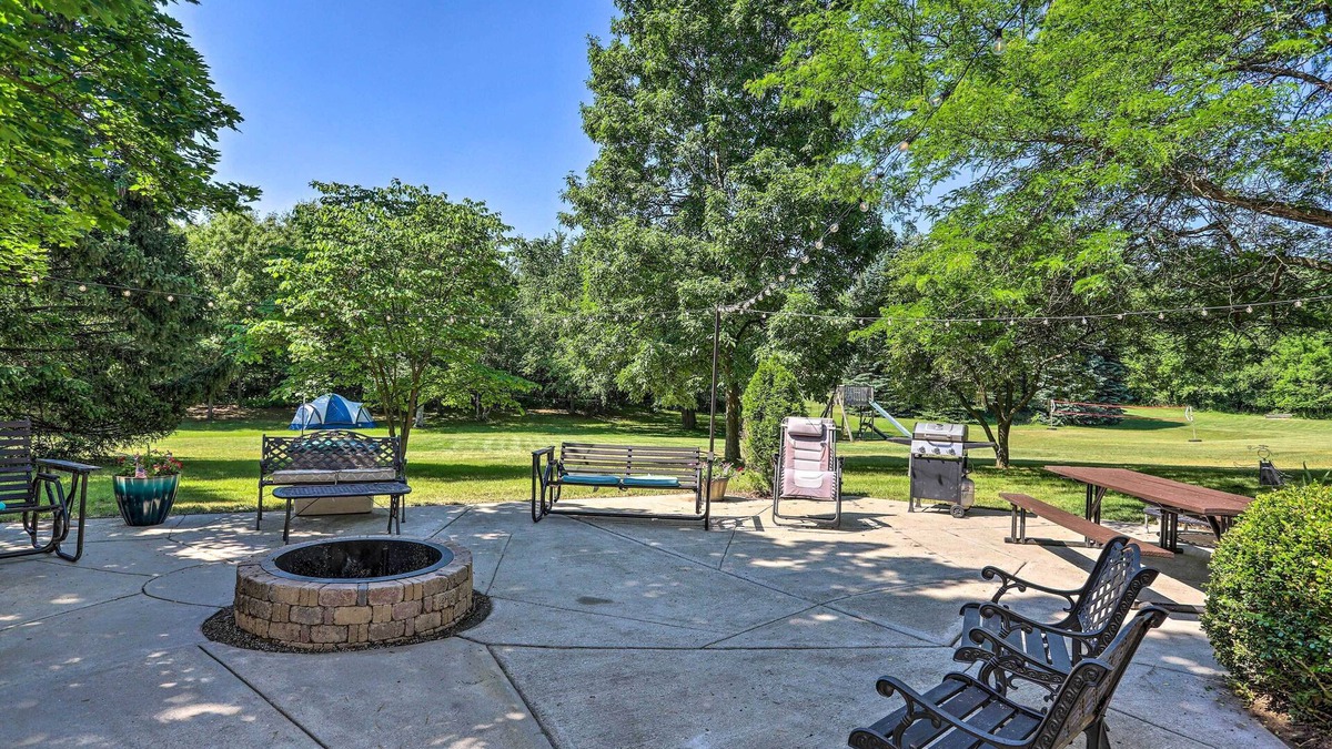 Adrian House | Southeast Michigan Escape ~ 3 Mi to Adrian!