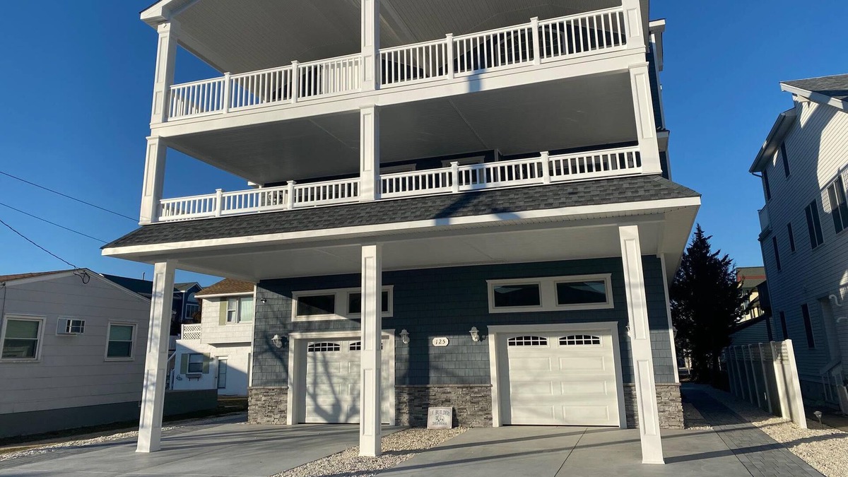 Townsend's Inlet House | Southend townhouse Great beaches! Features nice front porch, CENTRAL AIR, off street parking.