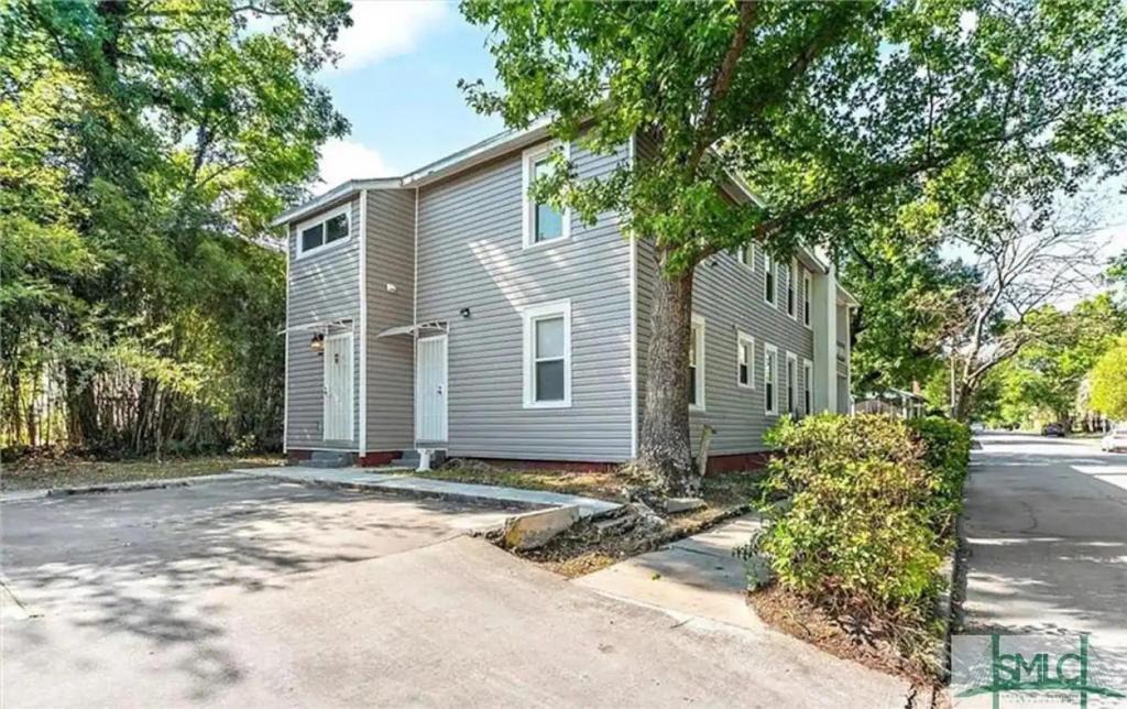 Midtown House | Southern Charm at its Best near South Historic District