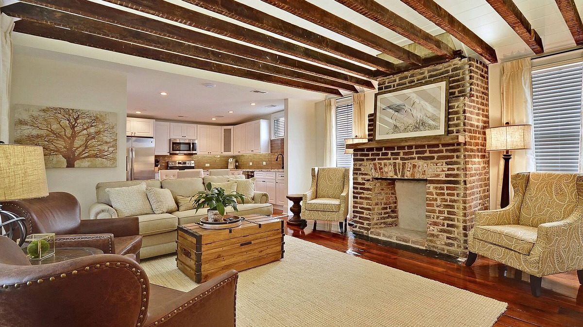 Cannonborough Elliotborough House | SOUTHERN CHARM! DOWNTOWN CHARLESTON - Sleeps 10