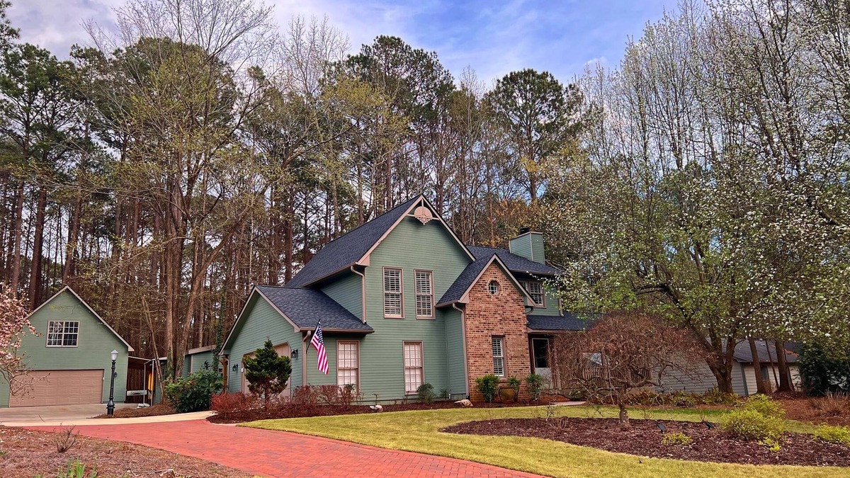Peachtree City House | Southern Charm in Peachtree City Georgia FULLY FURNISHED and GOLF CART INCLUDED