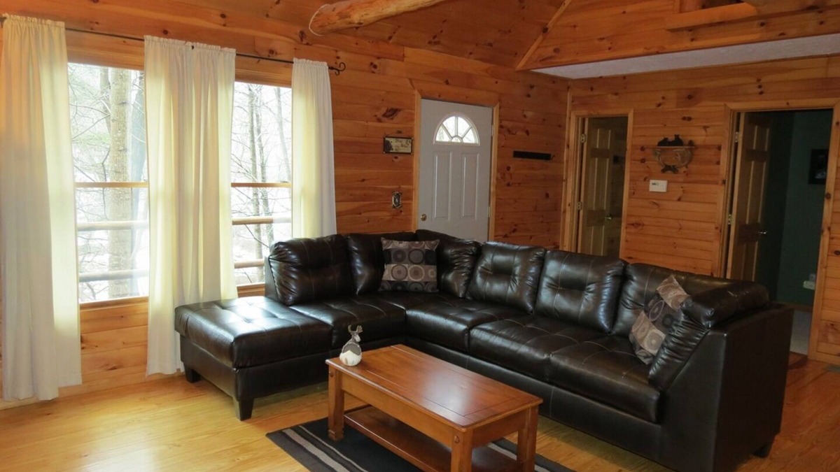 Logan Cabin | Southern Comfort Cabin
