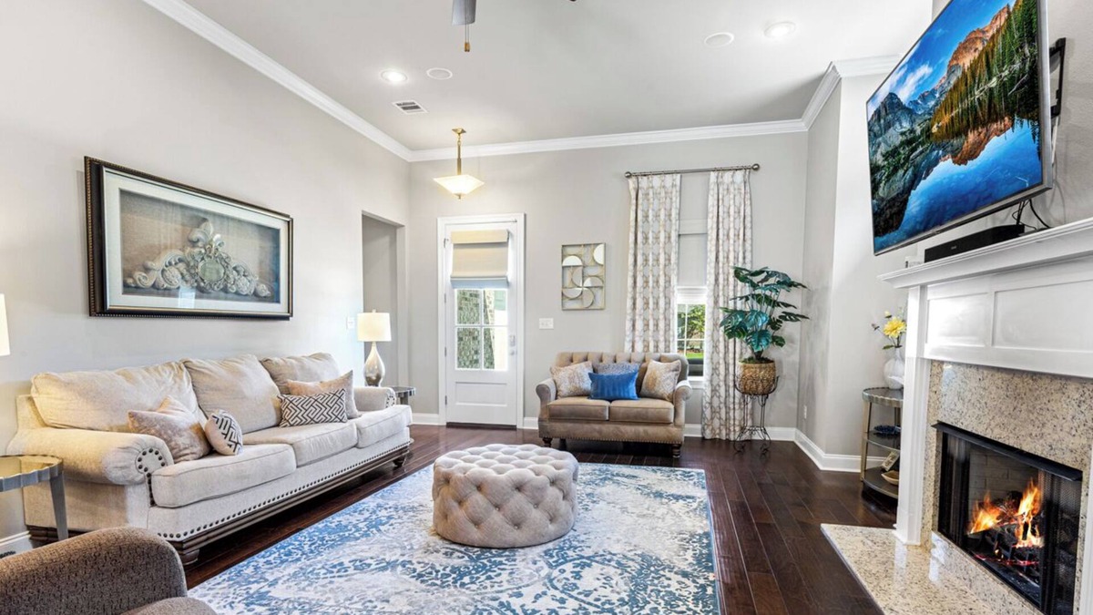 Geismar House | Southern Comfort! Charming 3 Bedroom Between Baton Rouge and New Orleans