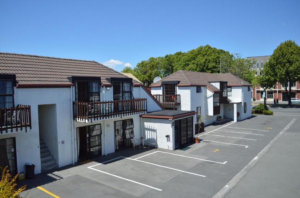 Merivale Hotel | Southern Comfort Motel