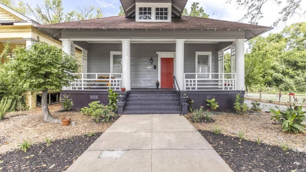 Macon House | Southern Cottage Minutes to Mercer & Downtown