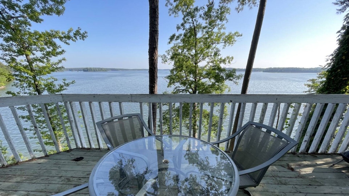 Chambers County Cabin | Southern Lakeside Cabin #15