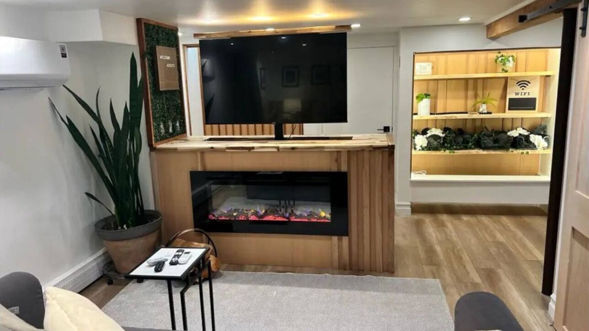 Warwick Apartment | Southern New England Luxury with private patio, fireplace, spa like bathroom!