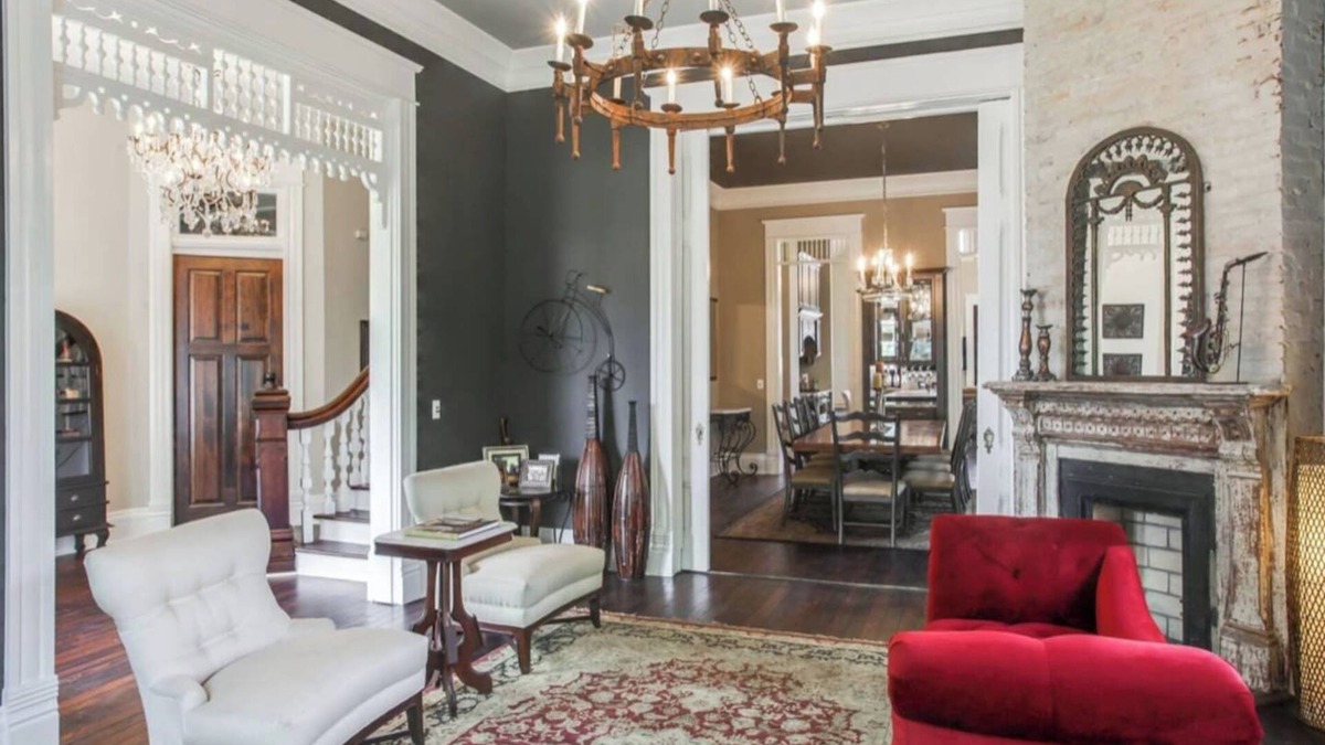 Woodland in Waverly House | Southern Stunners - Large Group Luxury