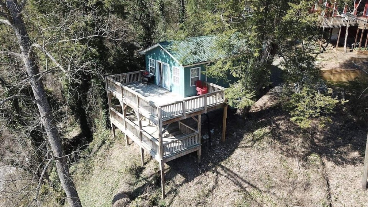 Bat Cave Cabin | Southfork Cottage - Big Mountain and River Views!