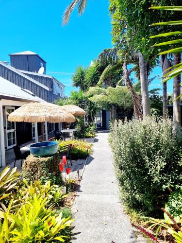 Whangamata Hotel | Southpacific Motel