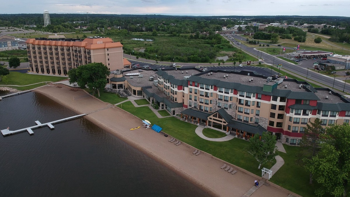 Bemidji Hotel | SouthShore Hotel on Lake Bemidji, Trademark Coll by Wyndham