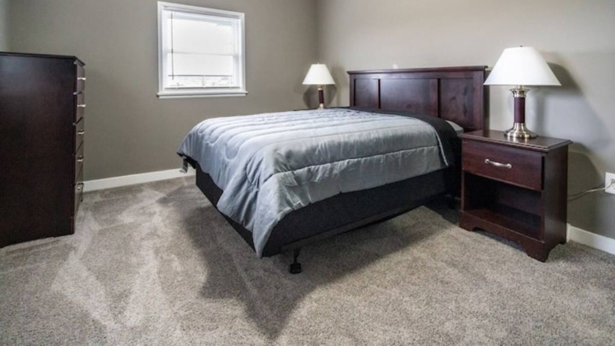 South Side Slopes House | Southside Flats Apt - 2C