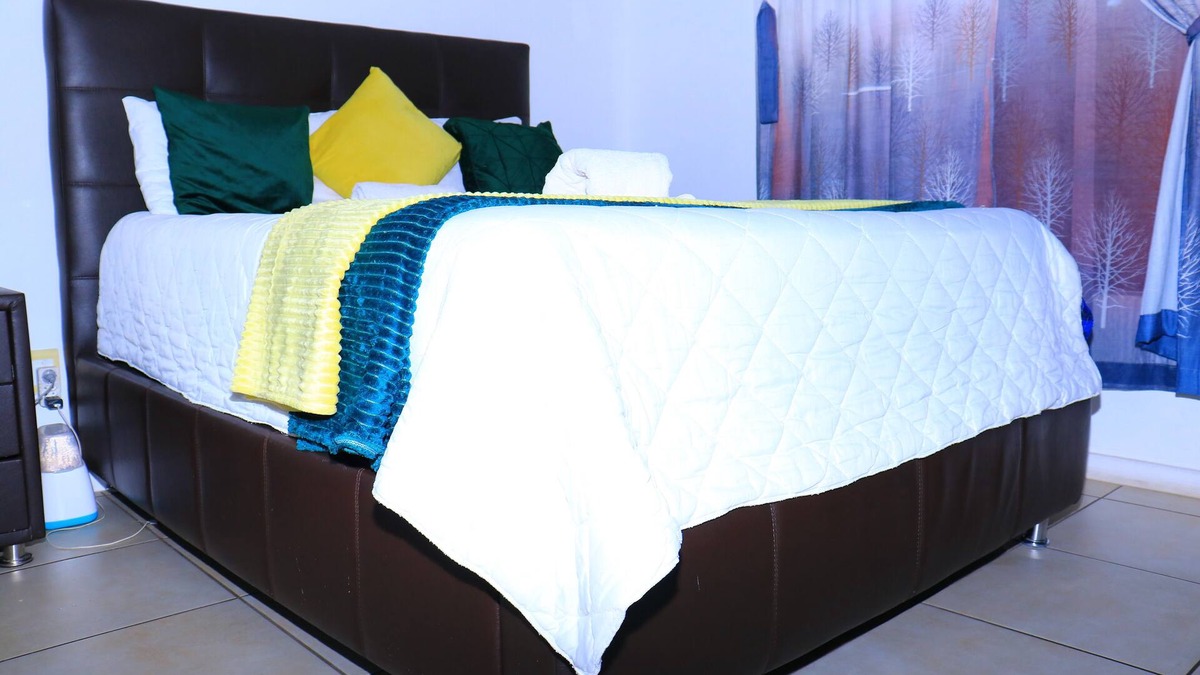 Greater Johannesburg Metropolitan Area Apartment | Southside Nest your perfect cosy home away from home