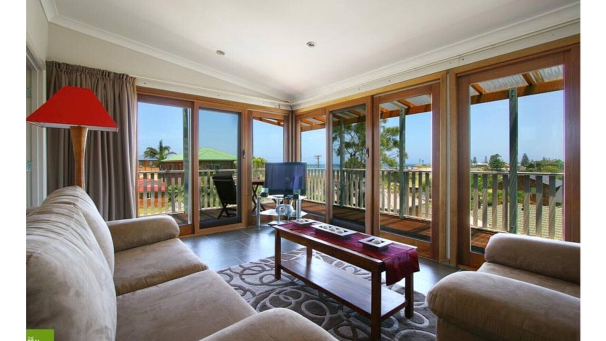 Bulli House | Southview - Suite with sea view