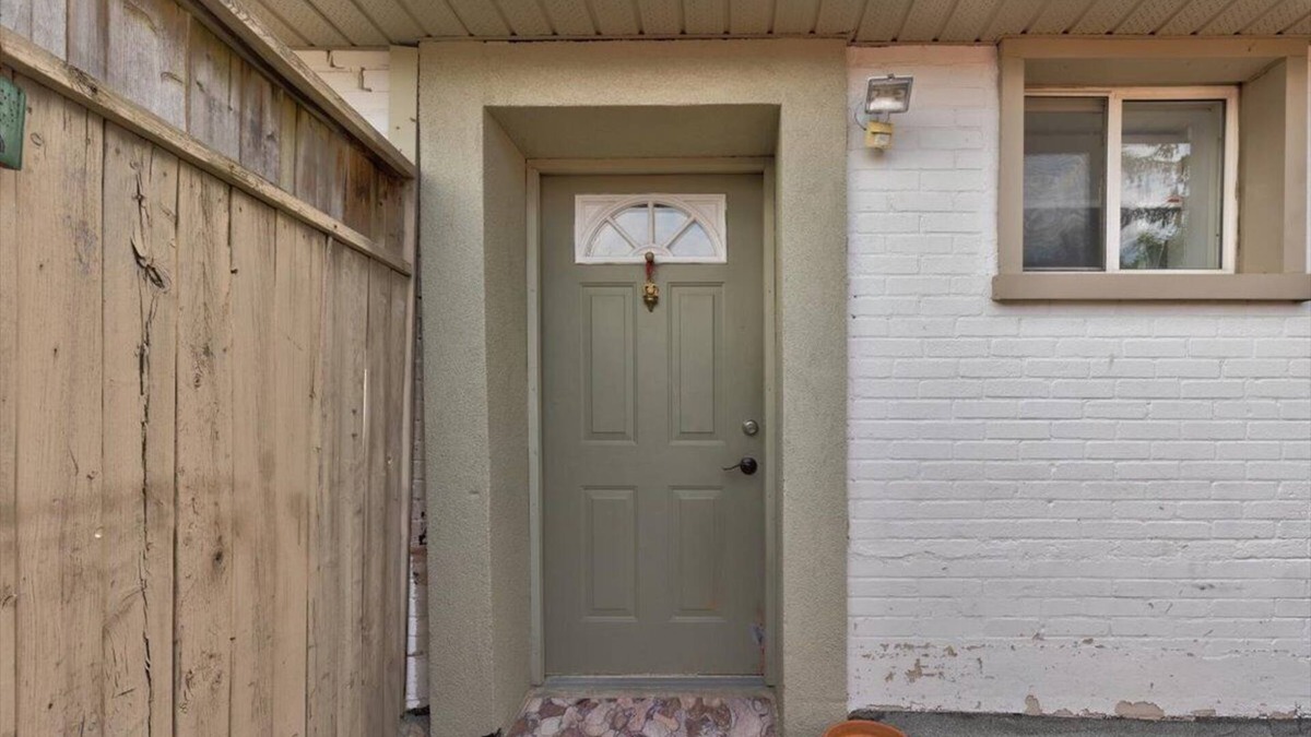 Lambeth Apartment | Southwest London close to 401/402