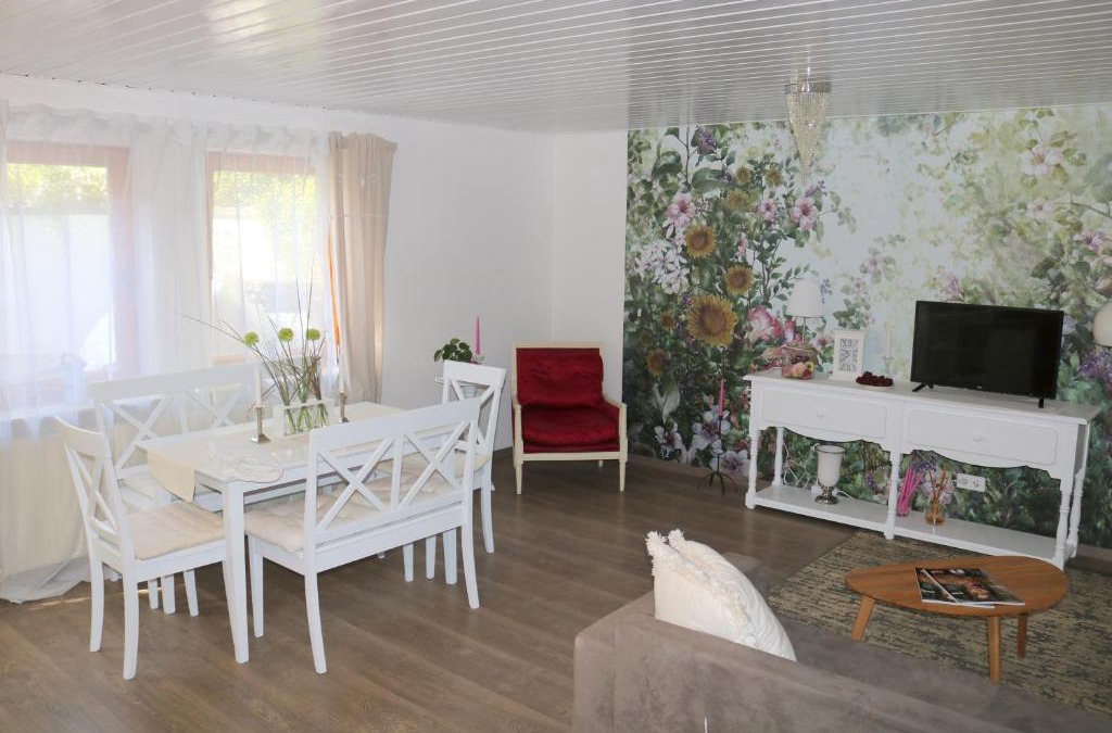 Weingarten Apartment | Soutterain - Wohnung mit Senkgarten