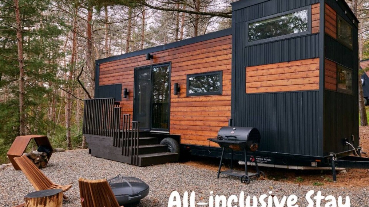 Cambridge House | Sowilo Pine House. All-inclusive food and drinks.