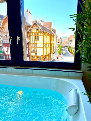 Old Town Apartment | Spa et Sauna Luxueux Hyper centre