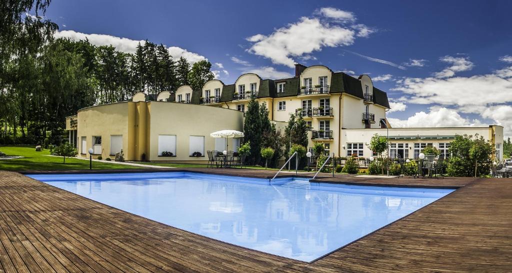 Frantiskovy Lazne Hotel | Spa Hotel Diana