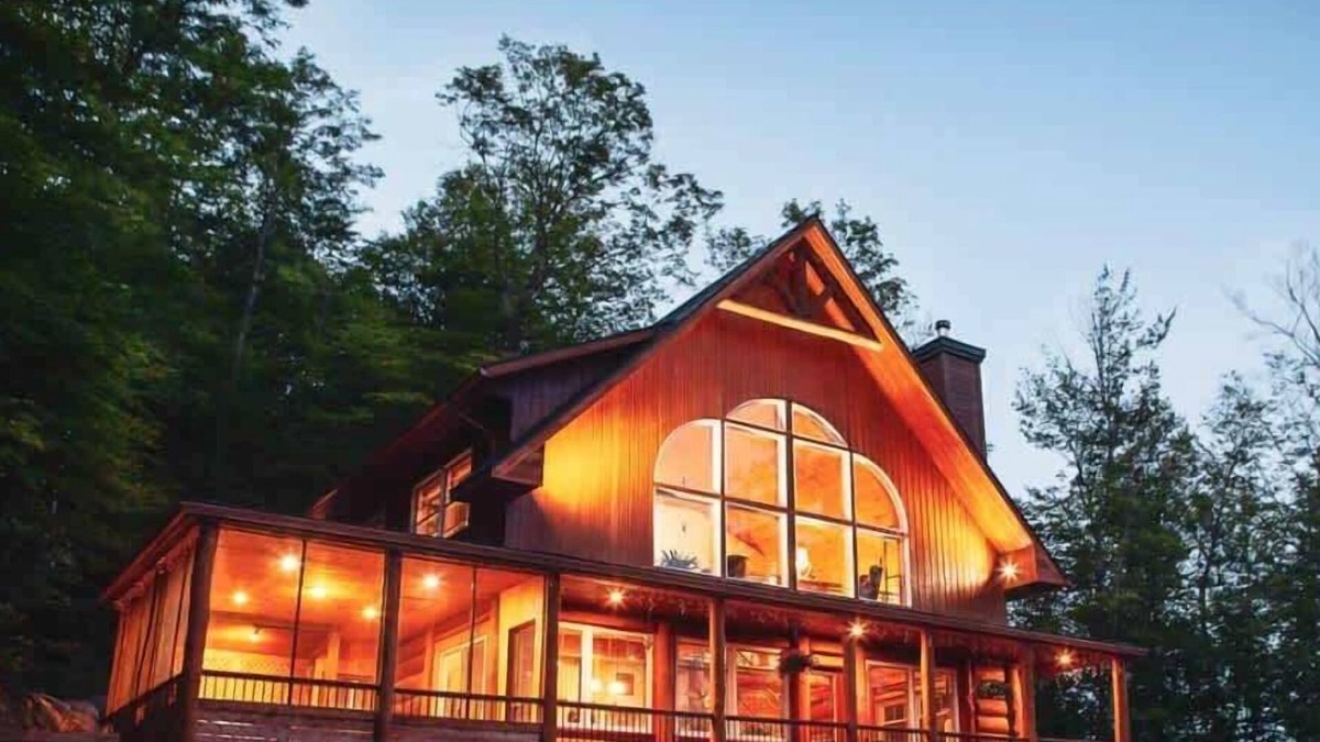 Les Pays-d'en-Haut Regional County Municipality Ski Chalet | Spa & Outdoor Pool - Montagnard des Pays-d'en-Haut