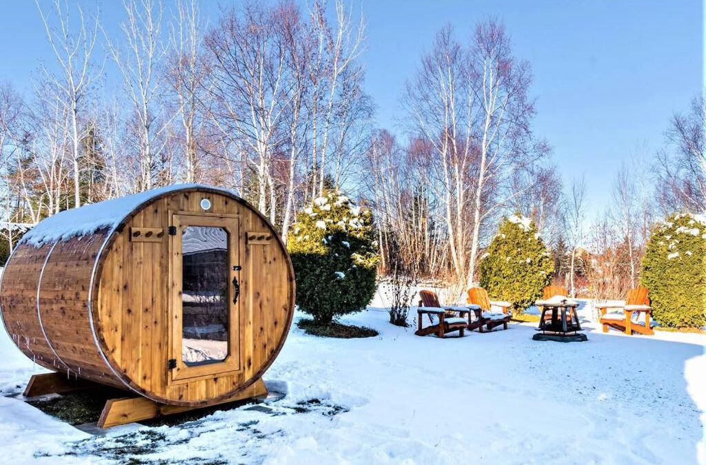 Baie-St-Paul Ski Chalet | Spa, sauna et foyer : Le Phare de Baie-Saint-Paul