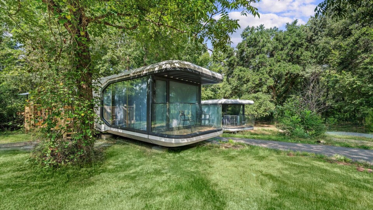St. Stephen House | Space-Age Glamping Oasis - Immerse Yourself in Nature Without Sacrificing Comfort