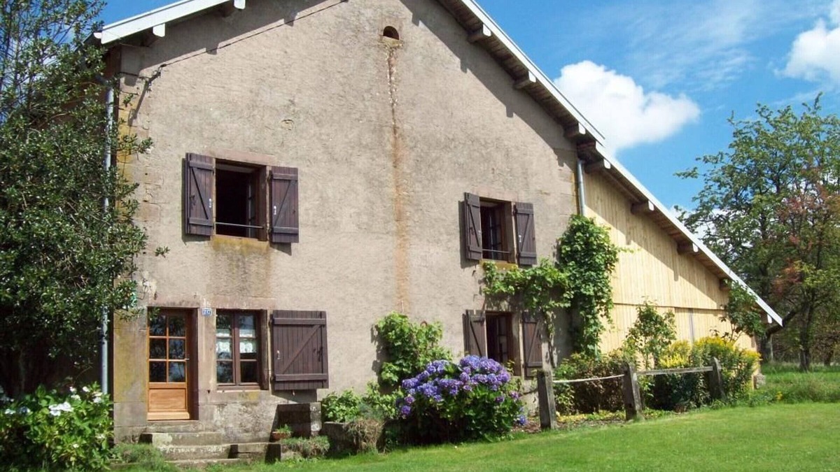 Fougerolles-Saint-Valbert Cottage | Spacious renovated house with WIFI, perfect for families