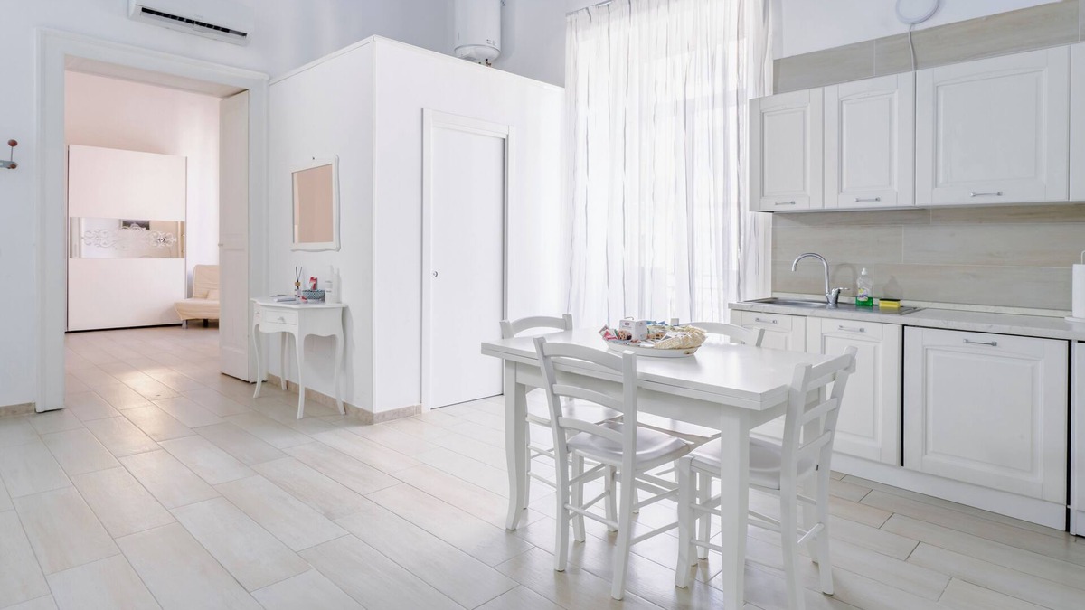 Santa Maria Capua Vetere House | Spacious Loft with Park View - Cozy Retreat in the City Center