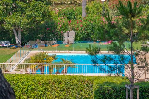 Antibes Apartment | Spacieux 3 pièces avec piscine et tennis