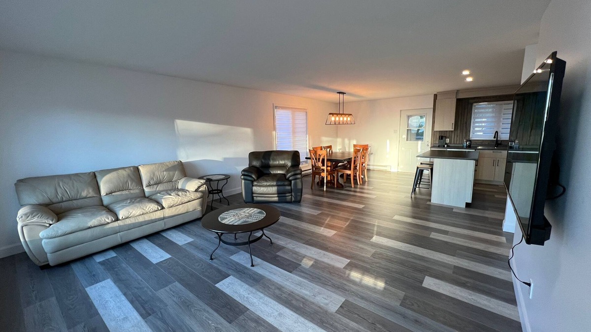 Riviere-du-Loup Regional County Municipality Apartment | Spacieux appartement au centre de RDL