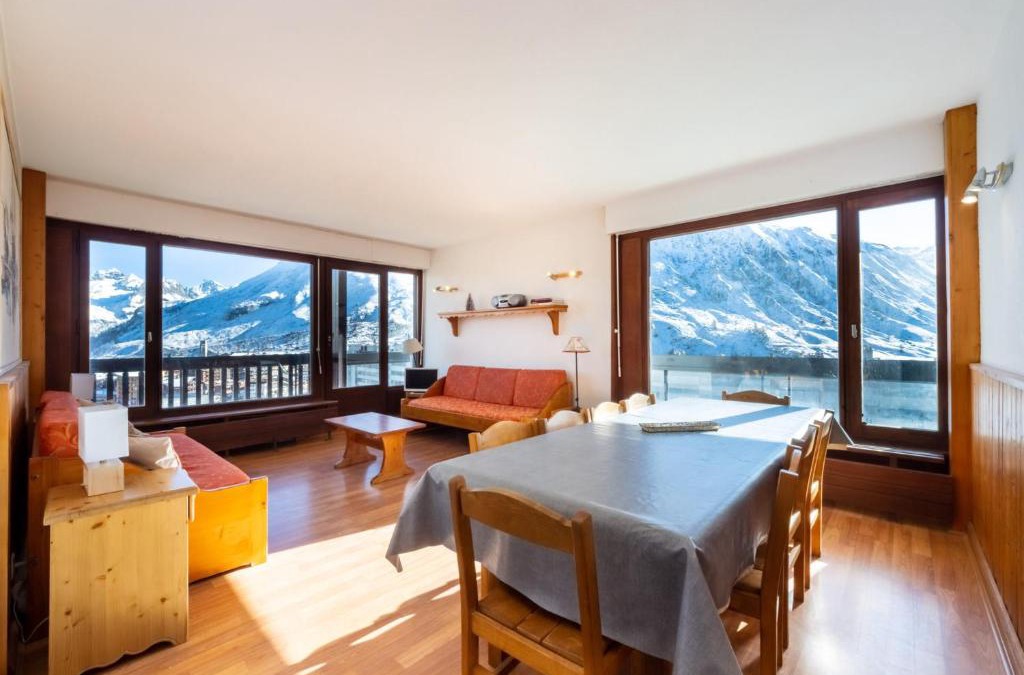 Tignes le Lac Apartment | Spacieux appartement skis aux pieds avec balcon en plein cœur de Tignes le Lac - FR-1-502-489
