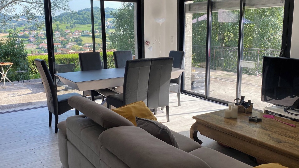 Vals-pres-le-Puy House | Spacieux et au Calme Proche Toutes Commodités