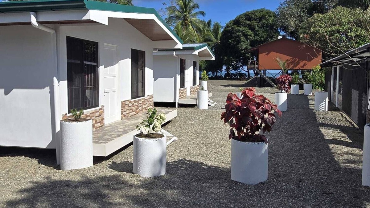Palma House | Spacious 2 bedroom beach house with AC WIFI BBQ Terrace and car port