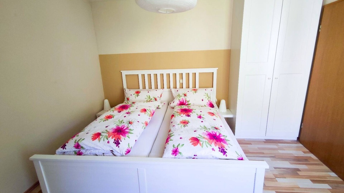 Rothenburg ob der Tauber Apartment | Spacious vacation apartment (35 m²) for two people with eat-in kitchen and free WiFi