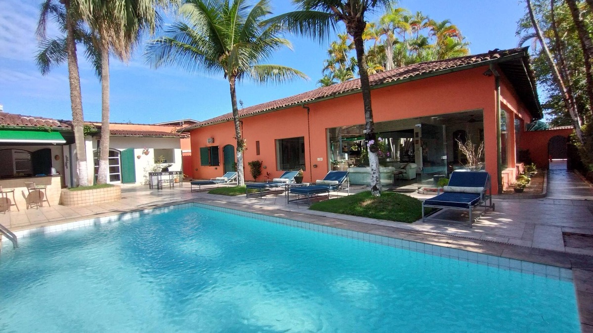 Jardim Mar e Ceu House | Spacious 5-bedroom house in charming Jardim Virginia Guarujá with WiFi, AC