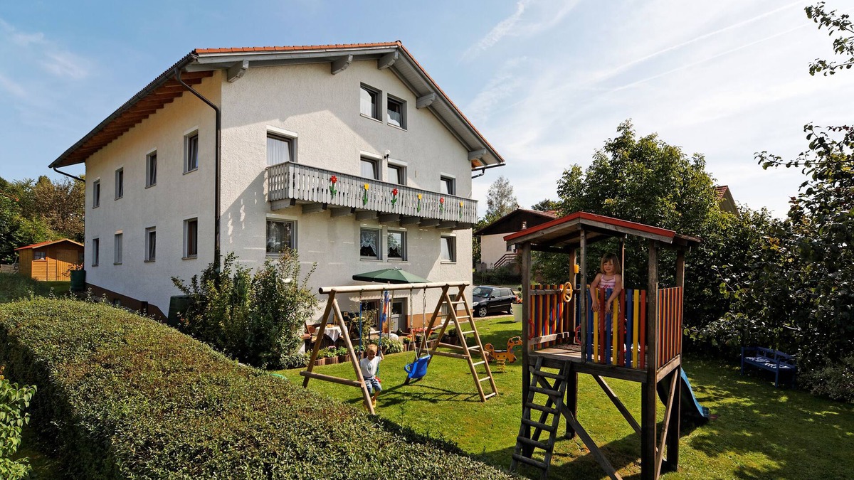 St. Oswald Apartment | Spacious vacation apartment in the Bavarian Forest National Park (Apartment 4)