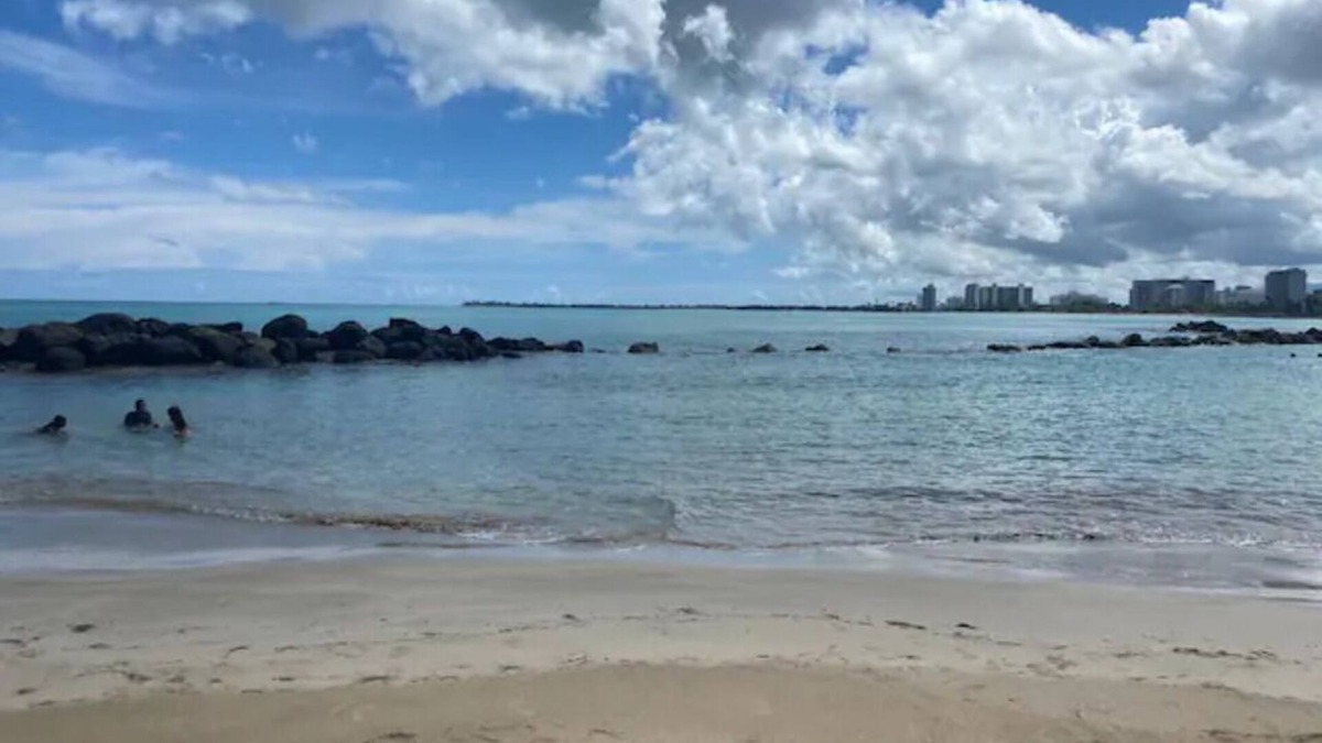 Santurce House | Spacious, 1 Bdr, 1Bth Walk2Beach, Restnt, airport